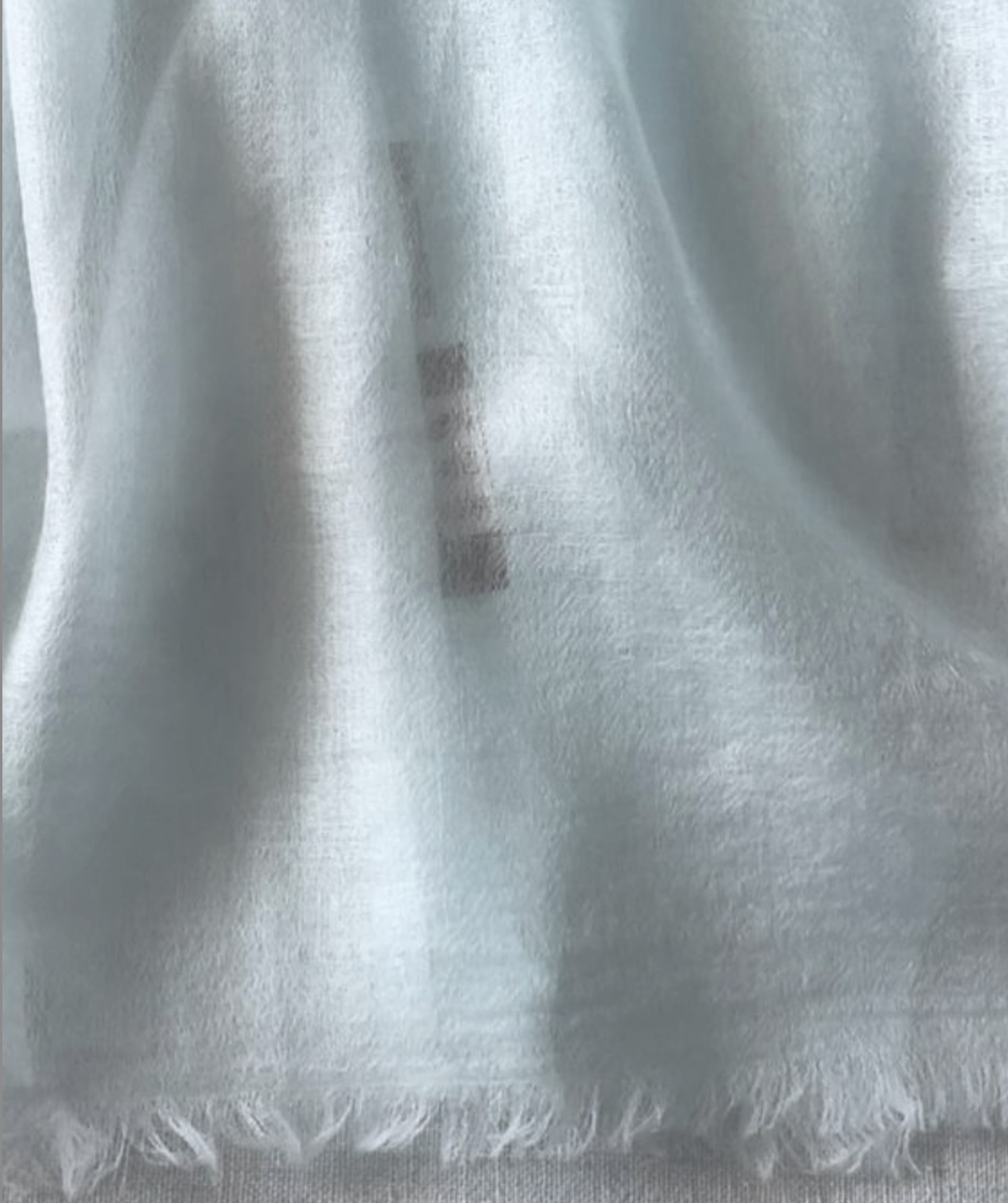 Resort wear shawl 100x 230cm 100% Cashmere pearl grey