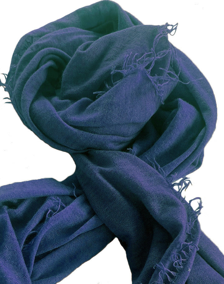 Cashmere scarf with fringes navy