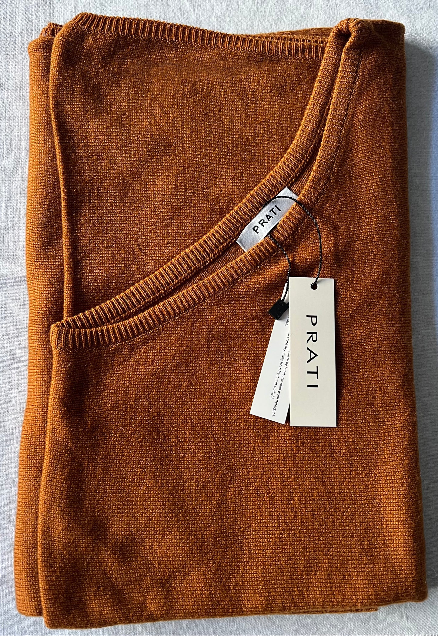 Cashmere classic poncho burnt orange