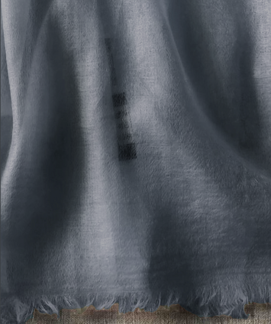 Resort wear shawl 100x 230cm 100% Cashmere pearl grey