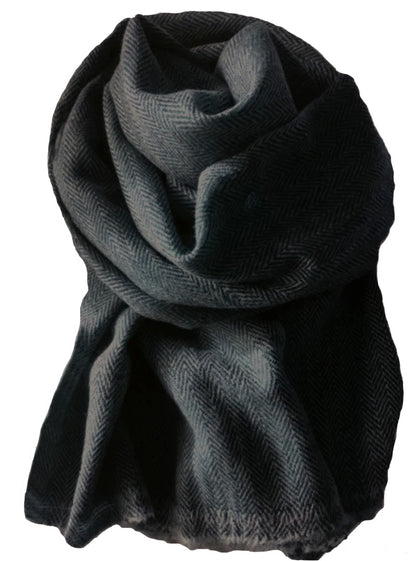 Herringbone scarf with short fringe black