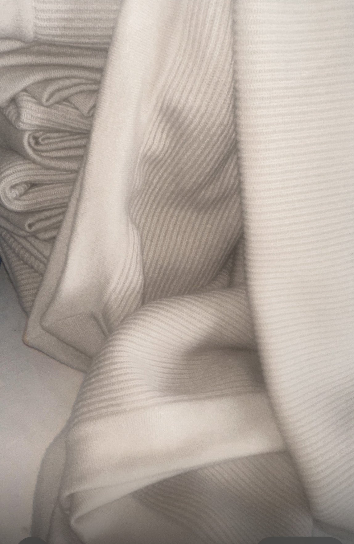 100% Cashmere blanket with folded edge  70x 200 cm