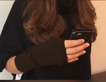 Cashmere hand warmer gloves black