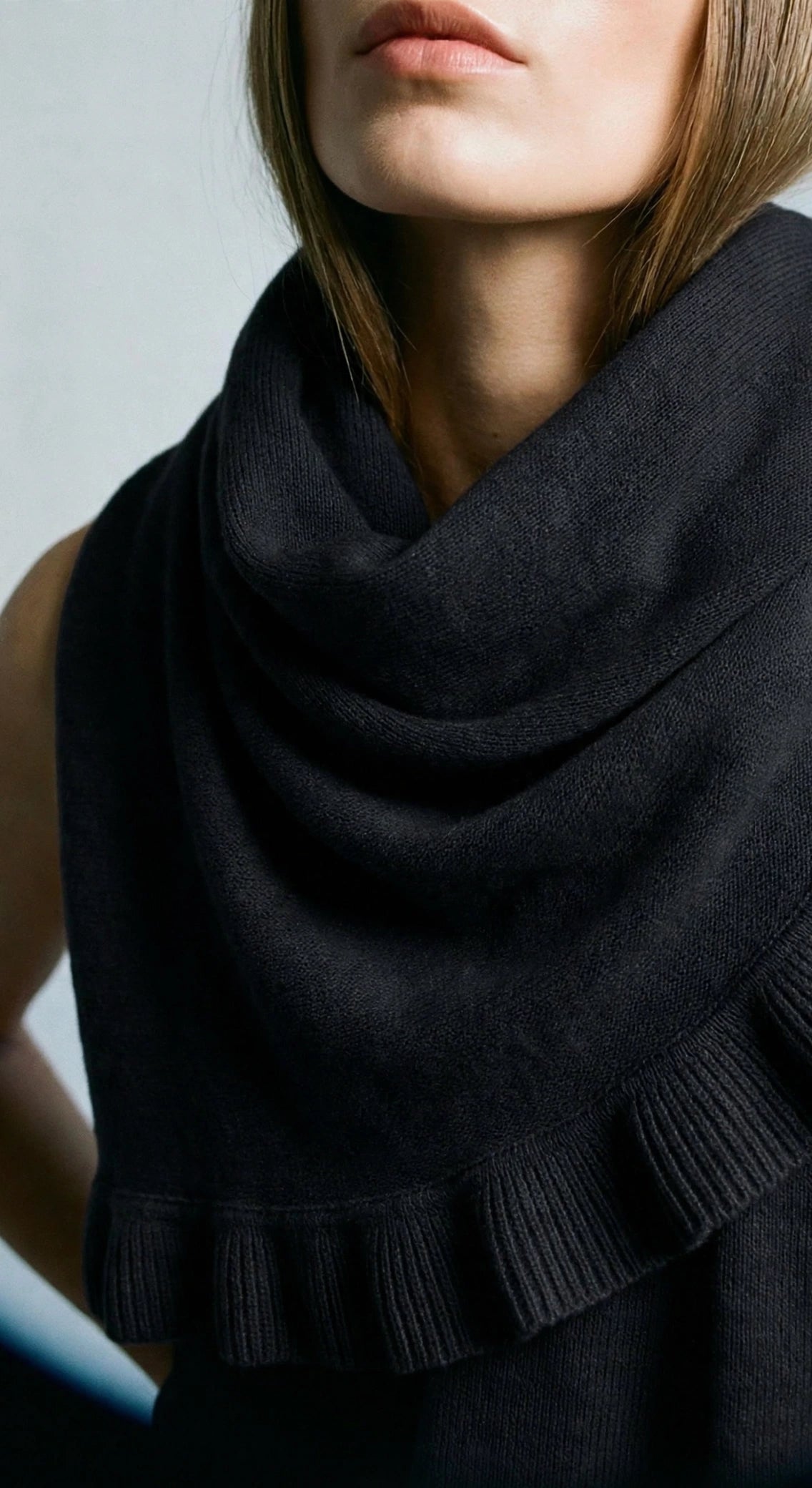 Cashmere scarf/shawl  with ruffled edge black