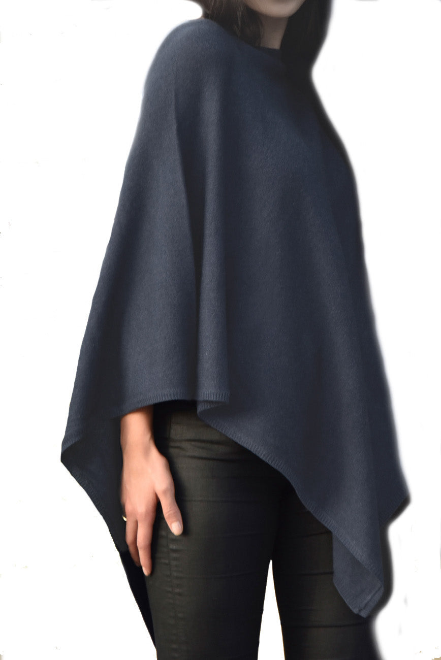 Cashmere classic poncho navy